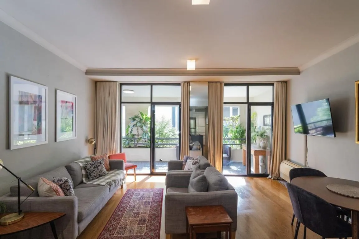 Image of Stunning 1Bed Surry Hills Balcony Apt w Parking