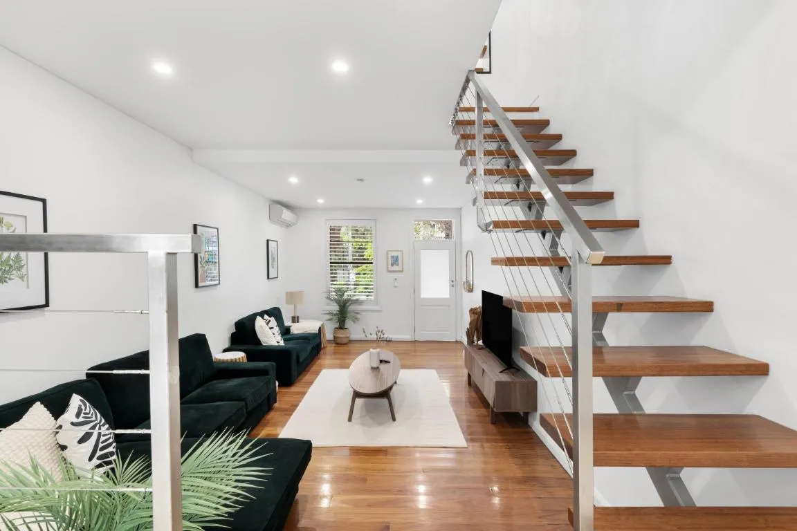 Image of Stunning 3 Bedroom Terrace House in Vibrant Area