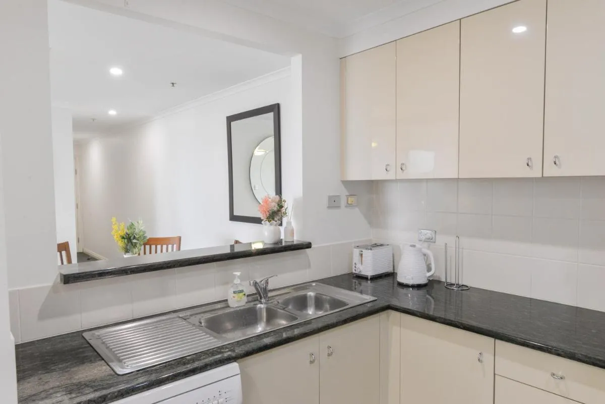 Image 4 of Stunning Apartment With High-Level Views