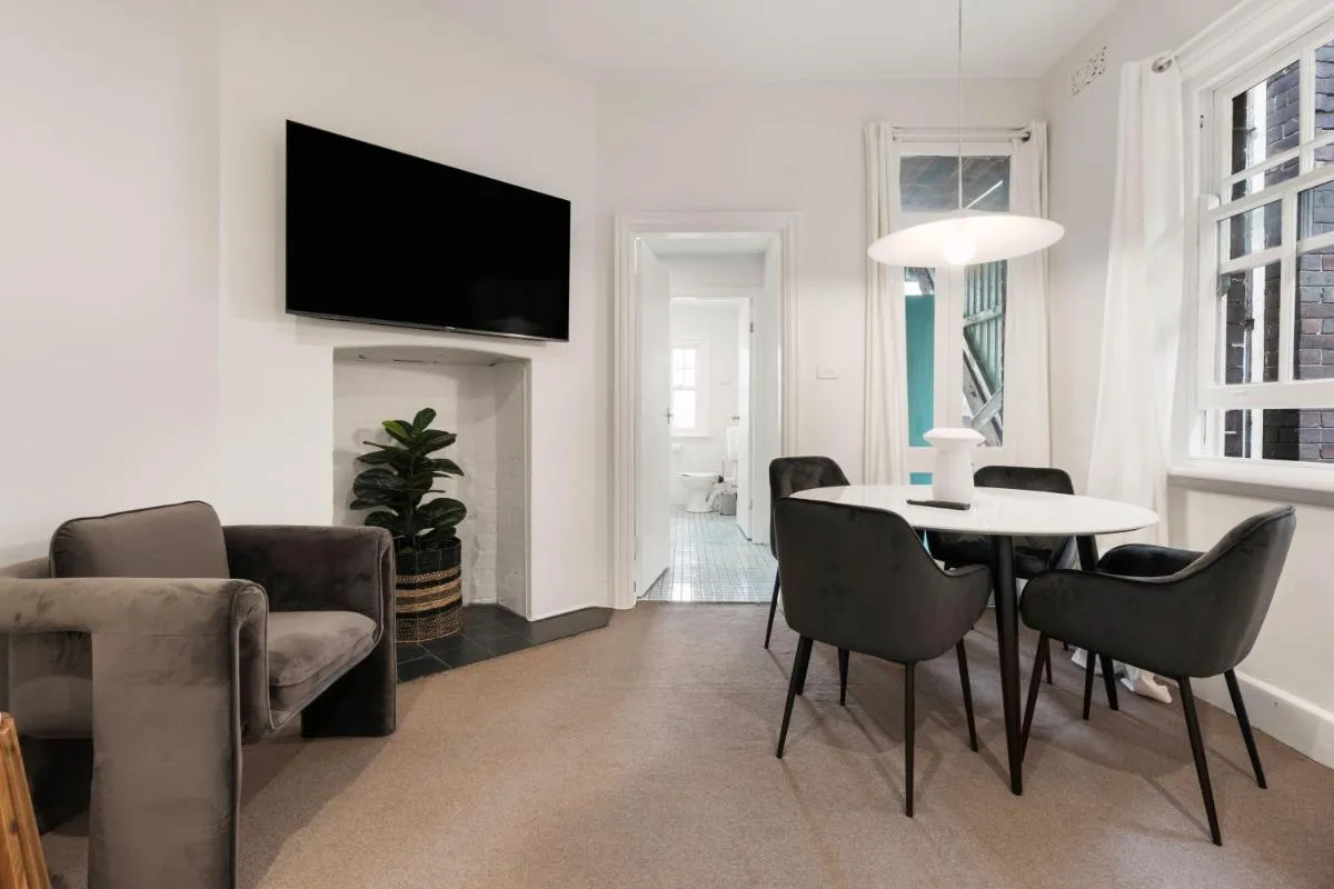 Image 4 of Stunning Terraced Flat near the Sydney Opera House