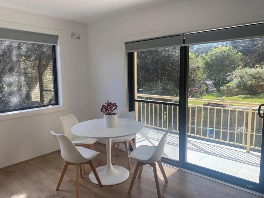 Image 2 of Stunning beachside 2 bedroom by EdgeTrip