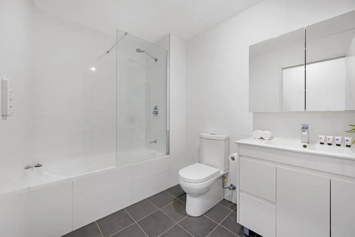 Image 6 of Stylish 2B2B Retreat Near Airport