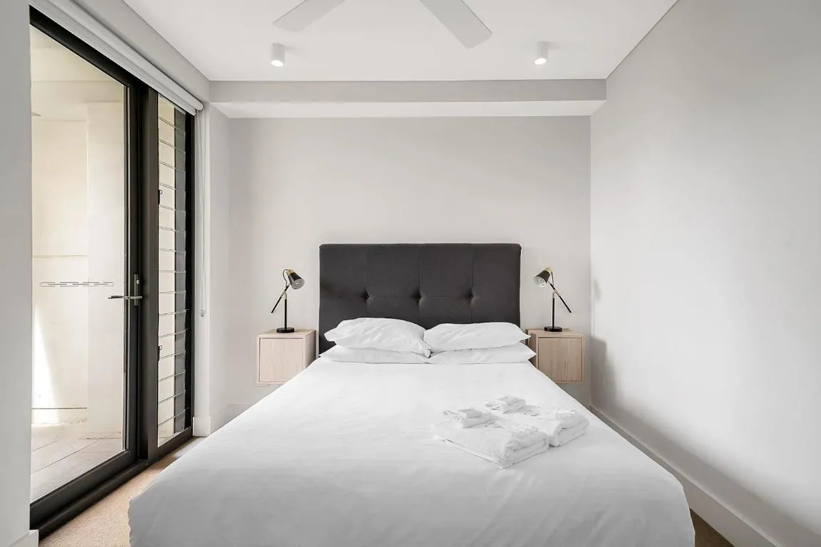 Image of Stylish 2BR Top-Level Unit with Lift near Bondi Beach