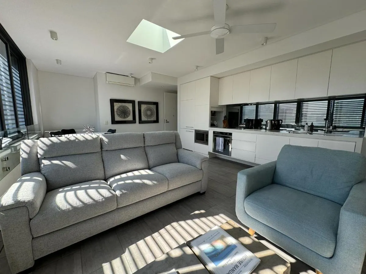 Image 5 of Stylish 2BR Top-Level Unit with Lift near Bondi Beach