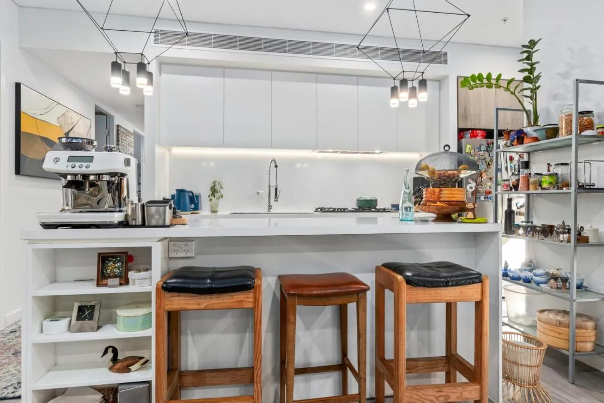 Image 3 of Stylish & Spacious 3BR Apt