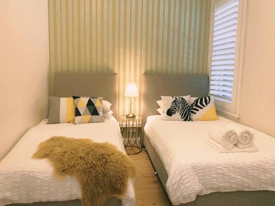 Image 5 of Stylish Sydney CBD 2 bedroom apartment 54