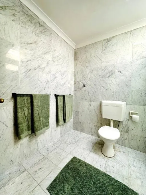 Image 4 of Stylish home – Harbour Bridge views