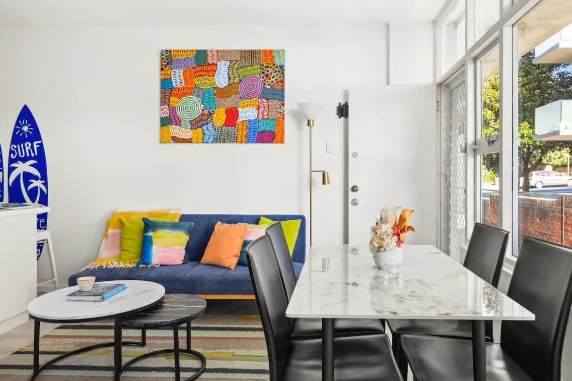 Image of Sundeck Surfscape – Upbeat Beachside Living in Bondi