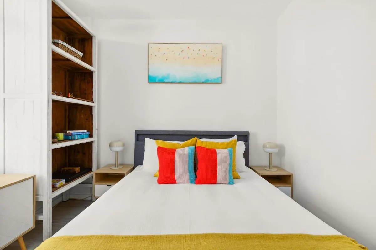 Image 6 of Sundeck Surfscape – Upbeat Beachside Living in Bondi