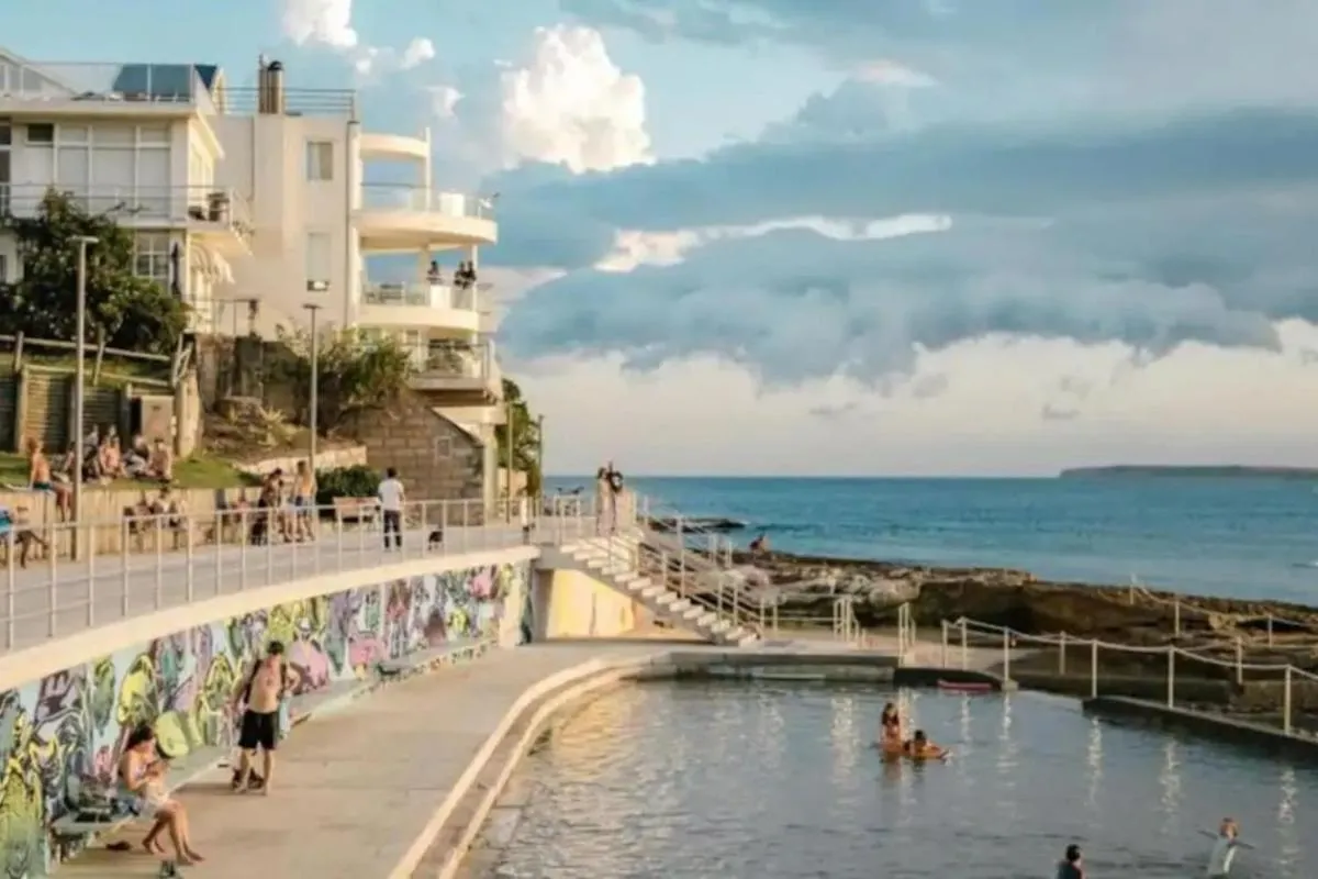 Image 5 of ‘Sunnyside Up’ Local Living by Bondi Beach