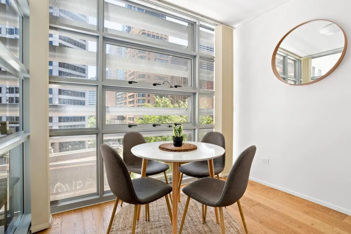 Image 6 of ‘Sussex Suite’ Sunny City Living by Darling Harbour