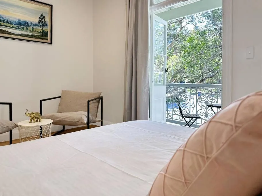 Image 1 of Sydney CBD Newly Renovated Large Terrace