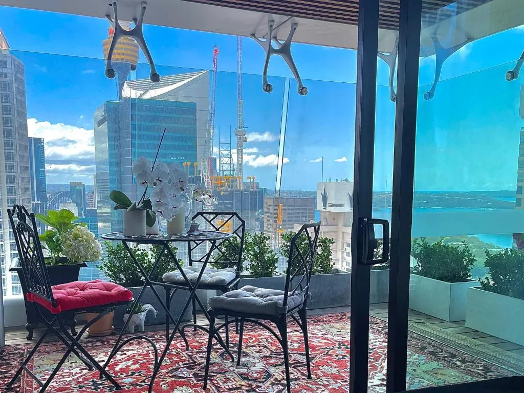 Image of Sydney Cosmopolitan CBD Apartment