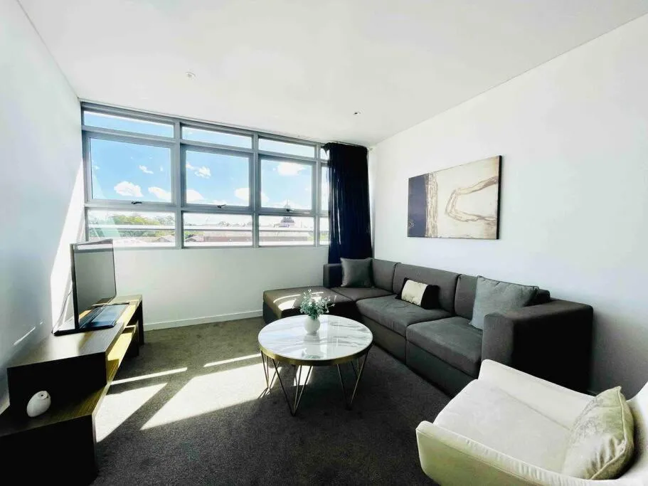 Image 4 of Sydney Executive Apartment 3beds2baths parking Chatswood