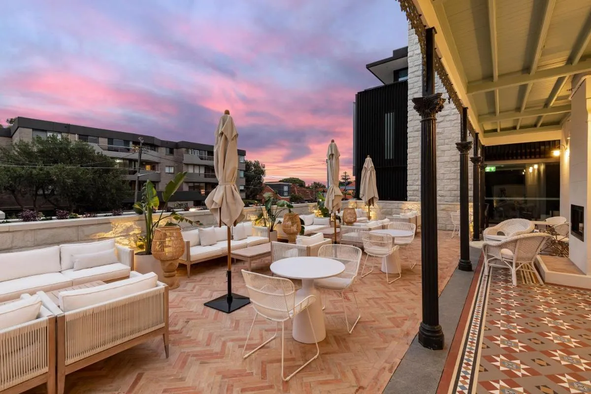 Image 5 of The Albert Mosman