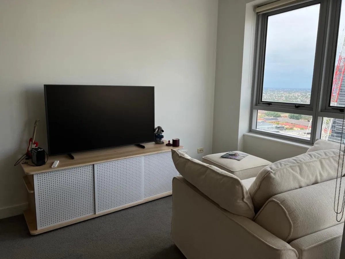 Image 5 of The Alexander Apartments – Harbour Views, Parking, Pool, 24hr Concierge