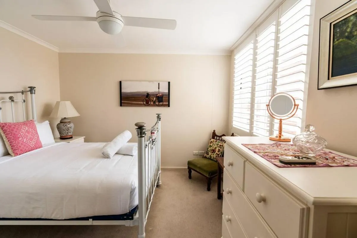 Image 1 of The Harbour View – Spacious Cremorne Convenience