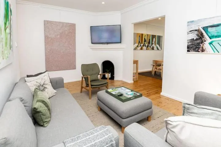 Image 1 of The Mitchell Bondi