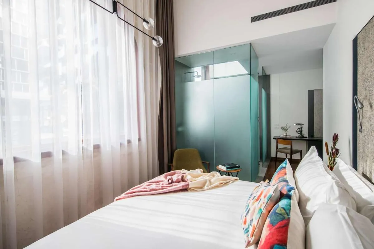 Image 3 of The Old Clare Hotel, Independent Collection by EVT