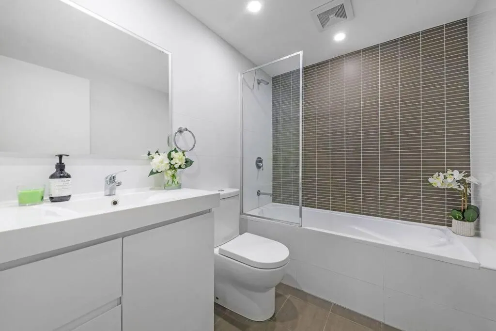 Image 2 of The River at Parramatta wif Free parking