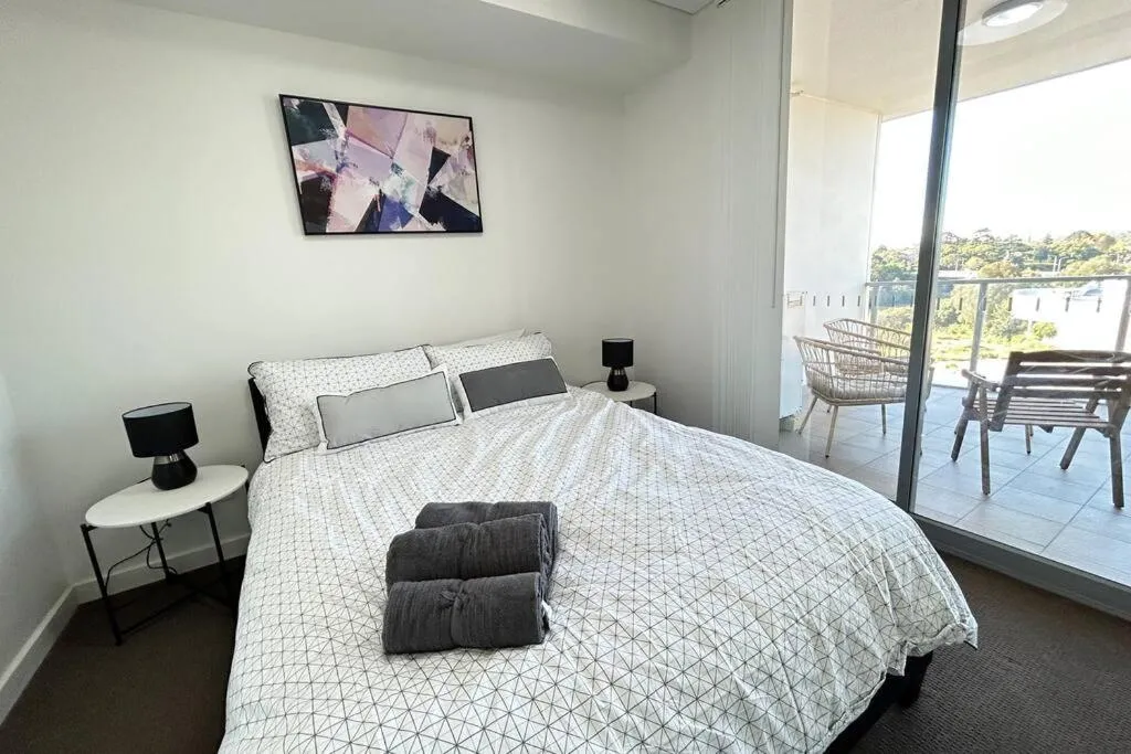 Image 1 of The River at Parramatta wif Free parking