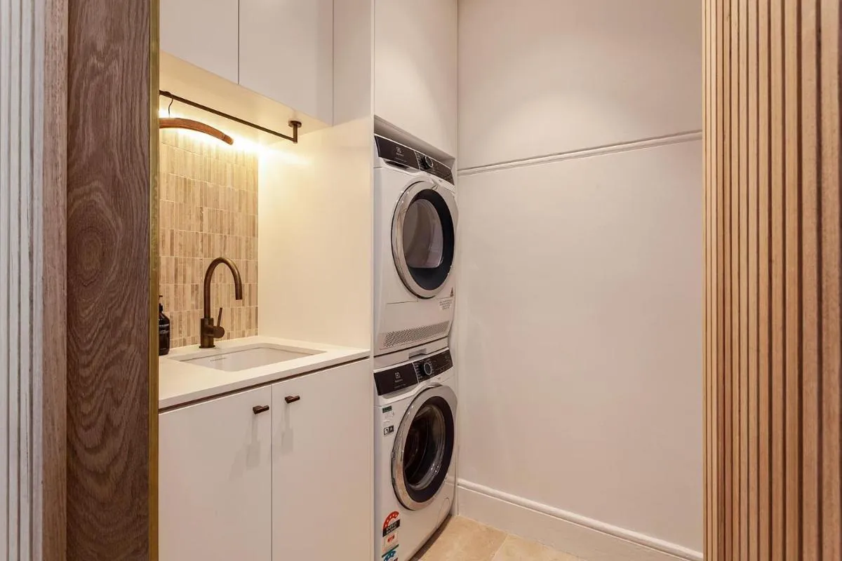 Image 4 of The Timeless Modern Glebe