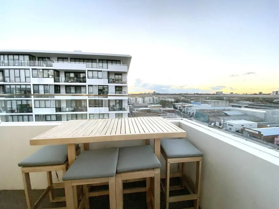 Image 5 of Two Bed & two Bathroom Apartment with City View