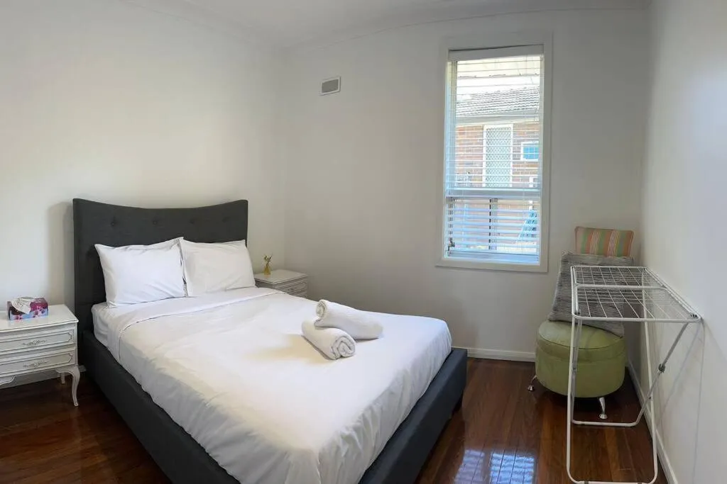 Image 1 of Two bedroom Private house Unit in Dundas Valley