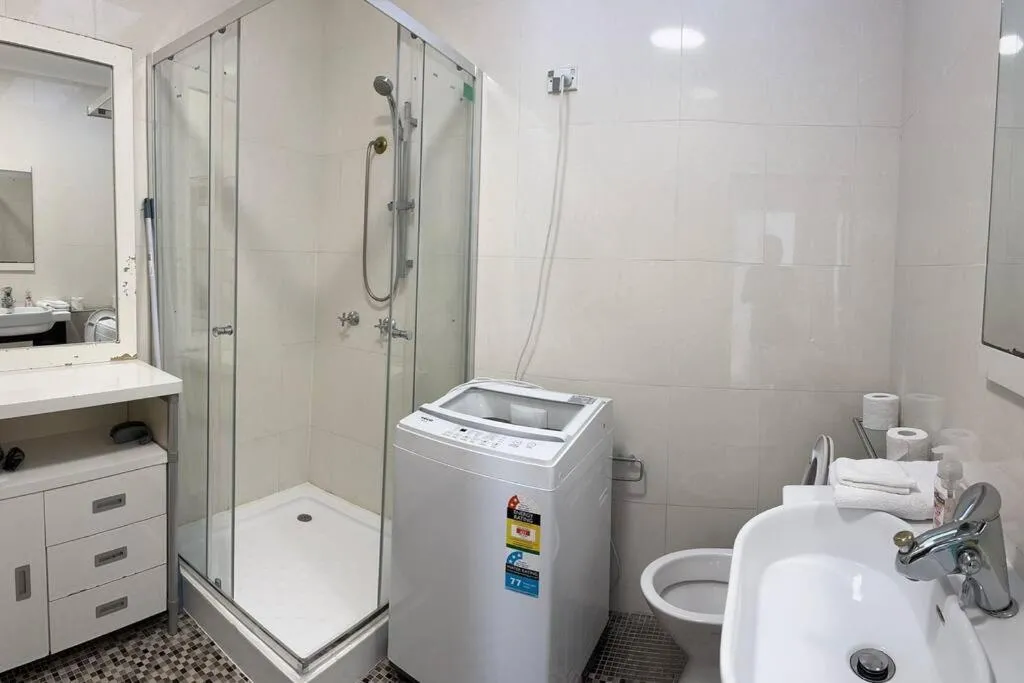 Image 2 of Two bedroom Private house Unit in Dundas Valley