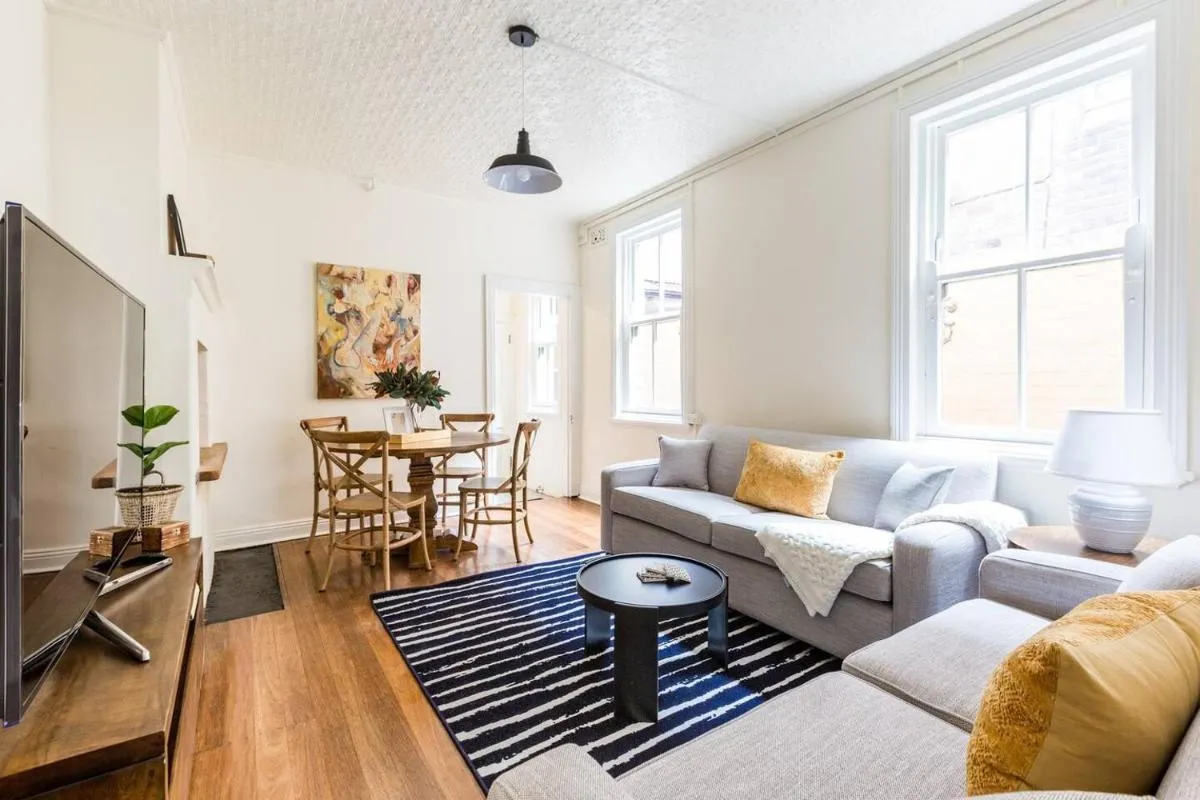 Image 4 of ‘Two of a Kind’ Heritage Stay with Harbour Views