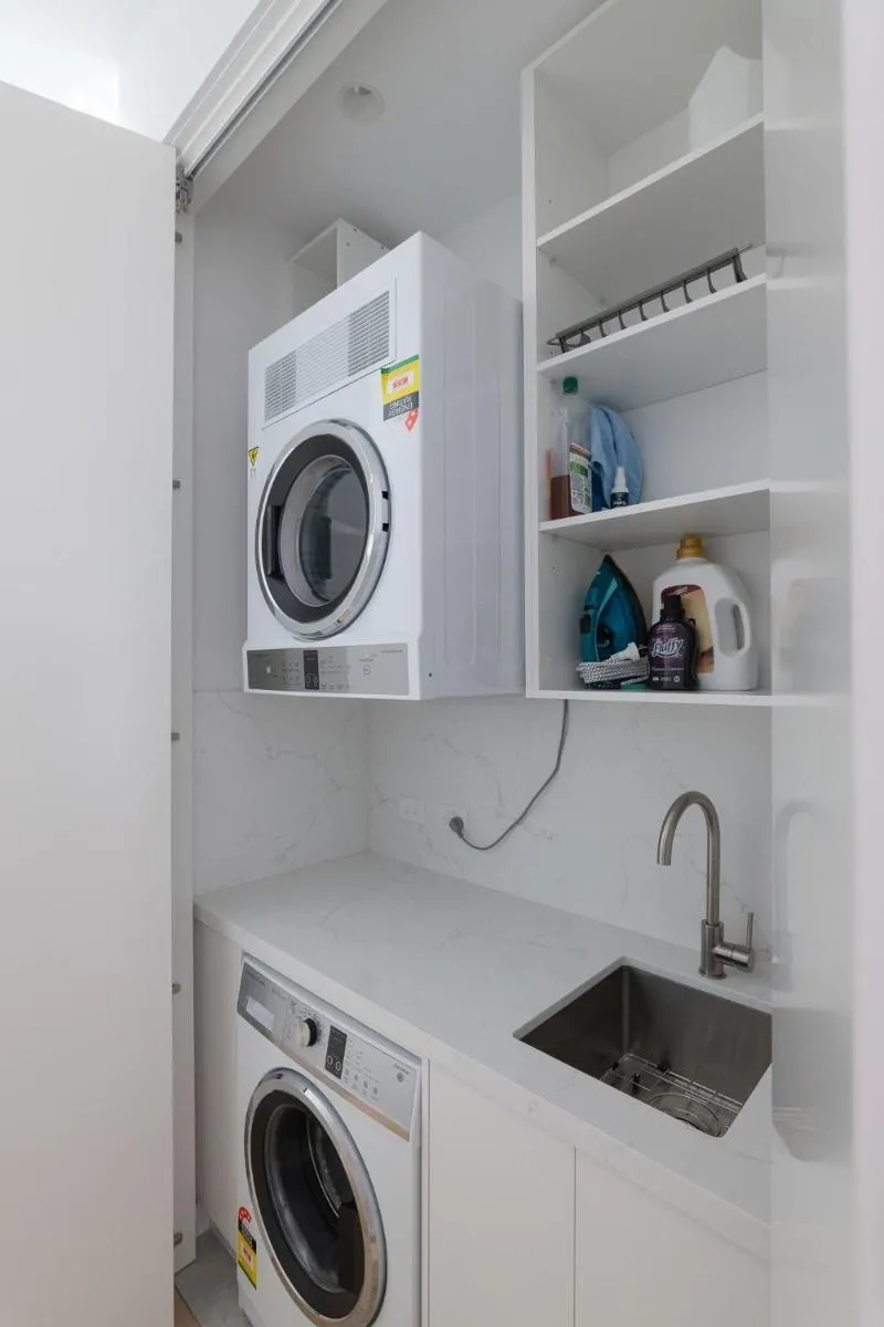 Image 4 of Unionelle a Luxe Newtown Terrance