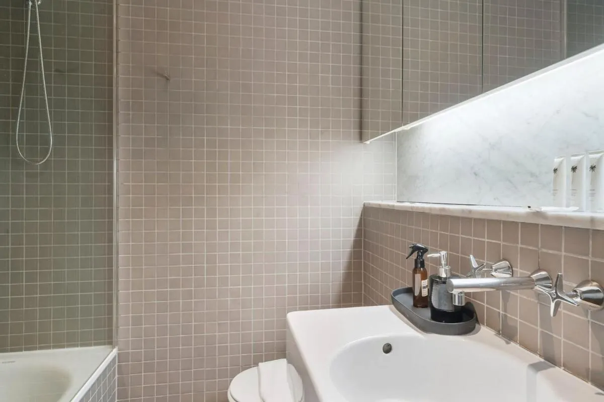 Image 2 of Urban Oasis with Parking Gym Sauna and Lap Pool