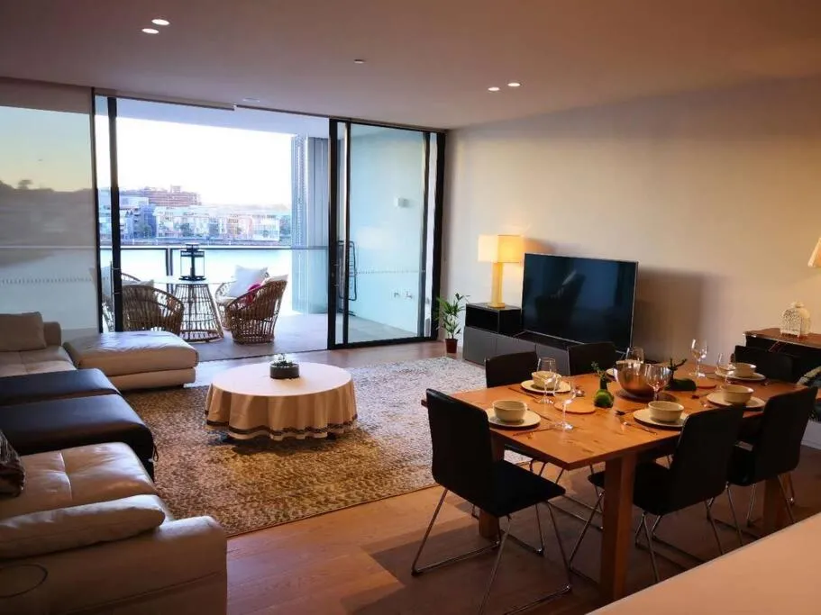 Image of Waterfront Oasis – Sydney CBD