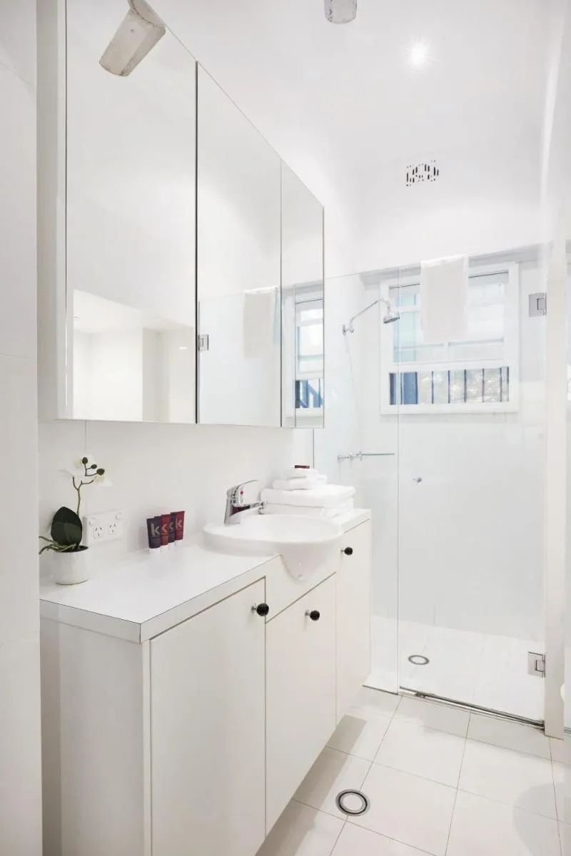 Image 3 of Woollahra Contemporary