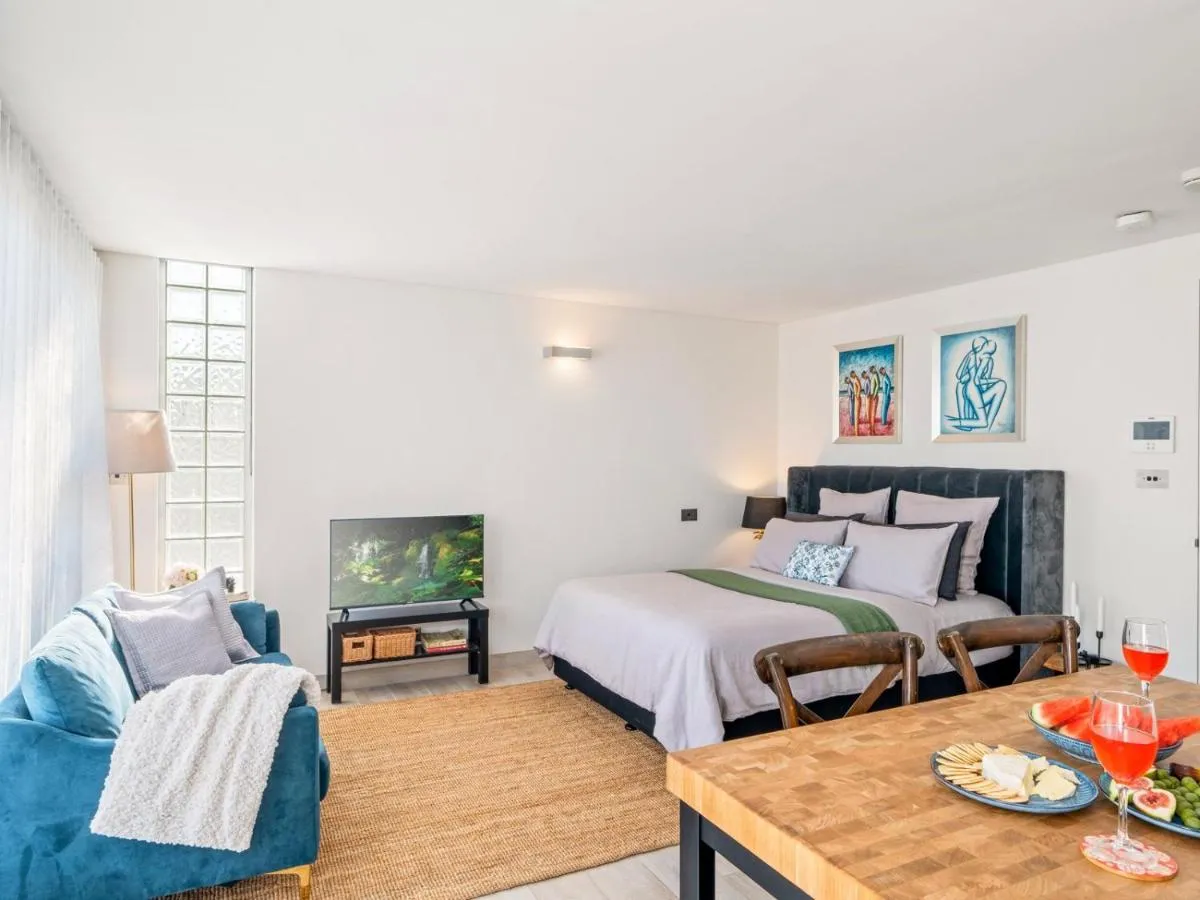 Image 4 of XQ Collection La Casa De Frida – Modern Studio with Balcony