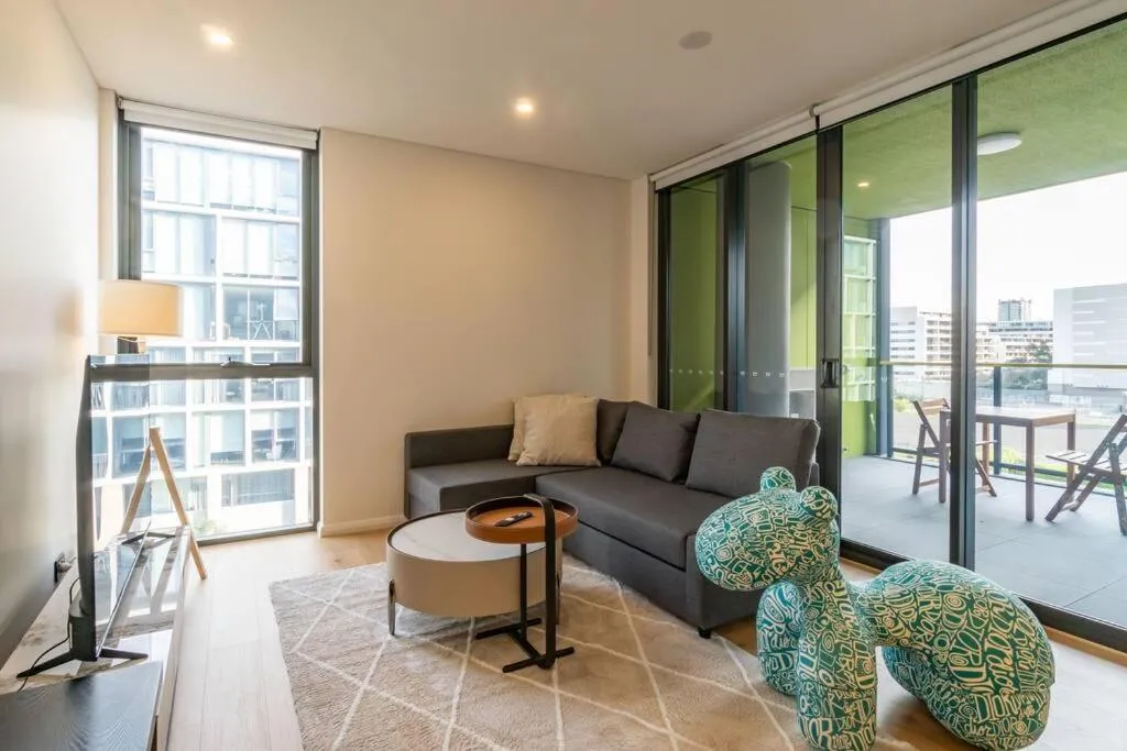 Image of Z4 Walk to Bus Stop 2 Car Spaces Spacious Family