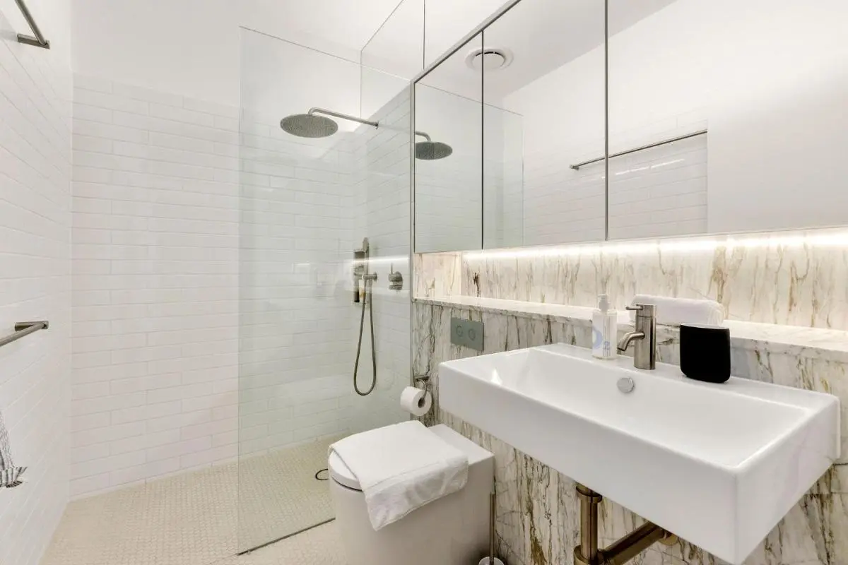 Image 4 of 2-4 Trinity Avenue