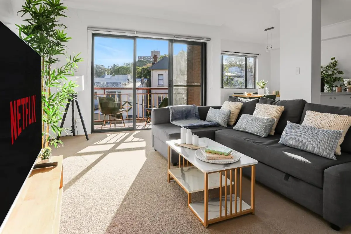 Image 3 of 2 Bedroom Apartment Good for 6 City Centre Sydney