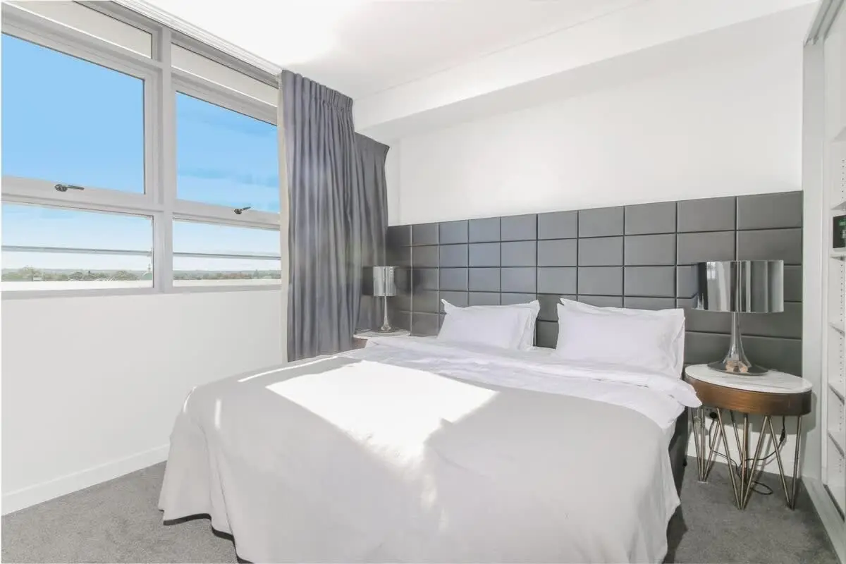 Image 6 of 2 beds luxury apartment in the heart of chatswood12
