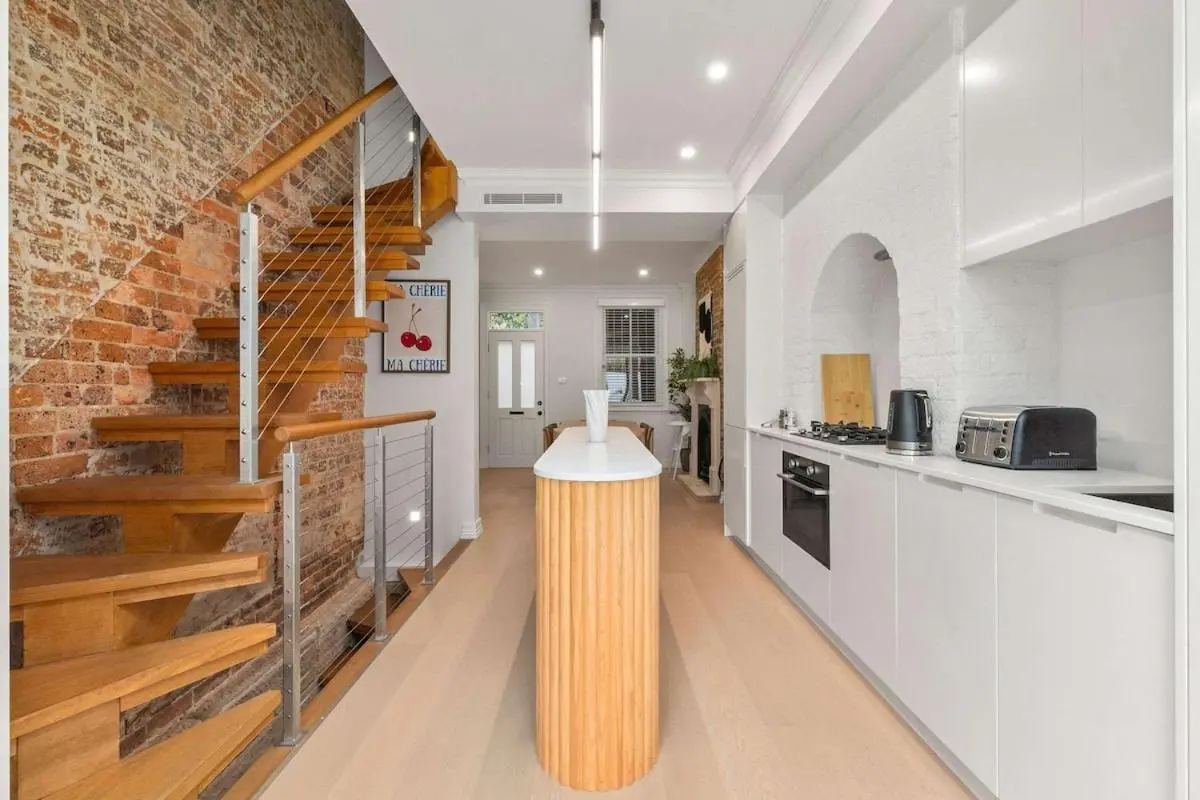 Image 3 of 4 Story Terrace House in Darlinghurst