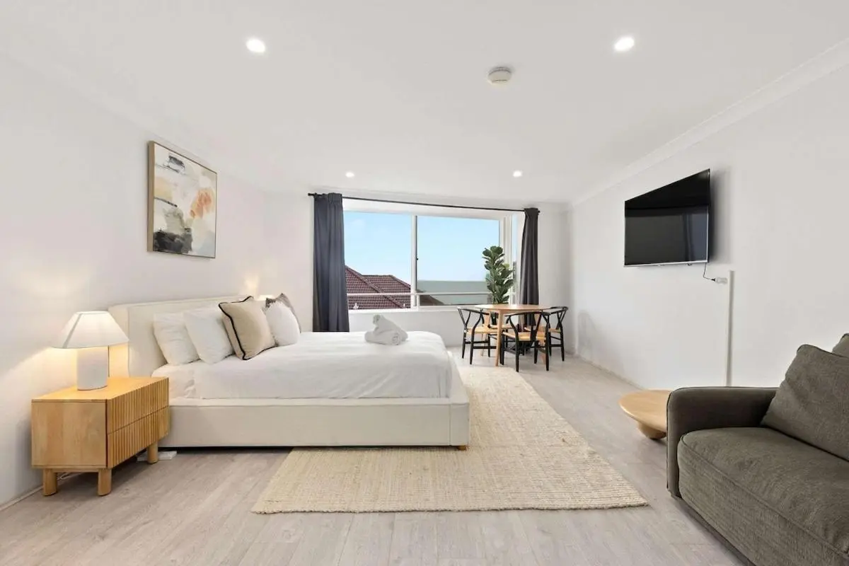 Image 6 of Amazing Ocean View Studio at Bondi Beach