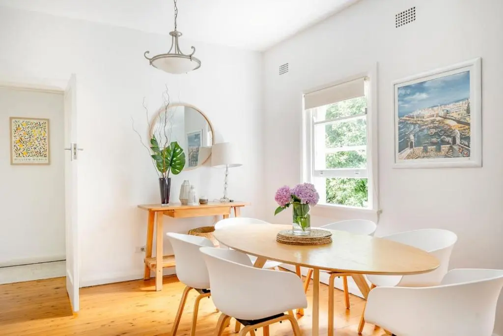 Image of Art Deco Garden apartment house like proportions