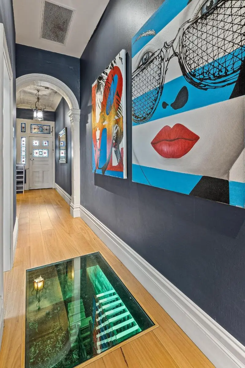 Image 3 of Artscape, Newtown Villa