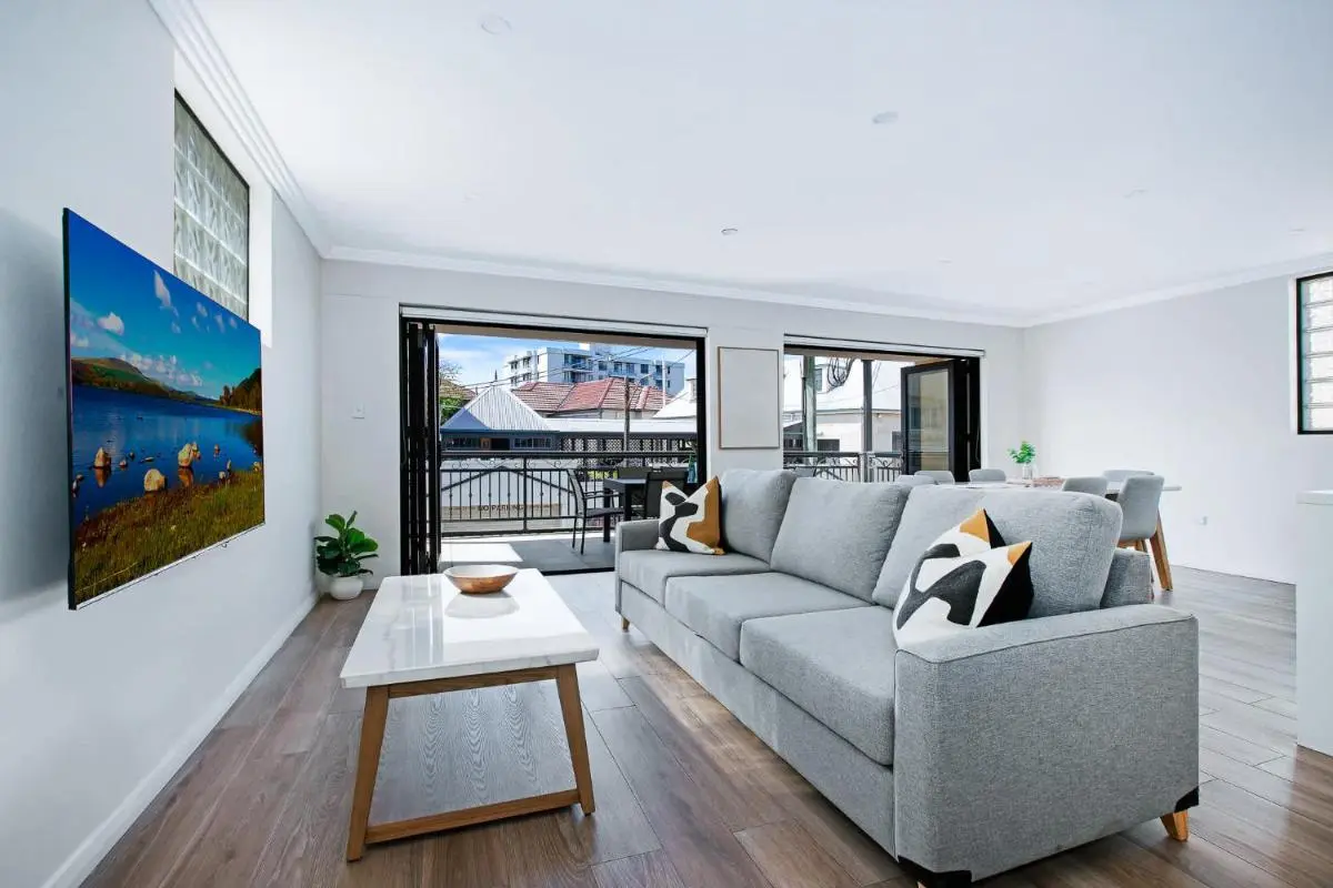Image 4 of Balmain Premier Retreat – Harbour Bridge view