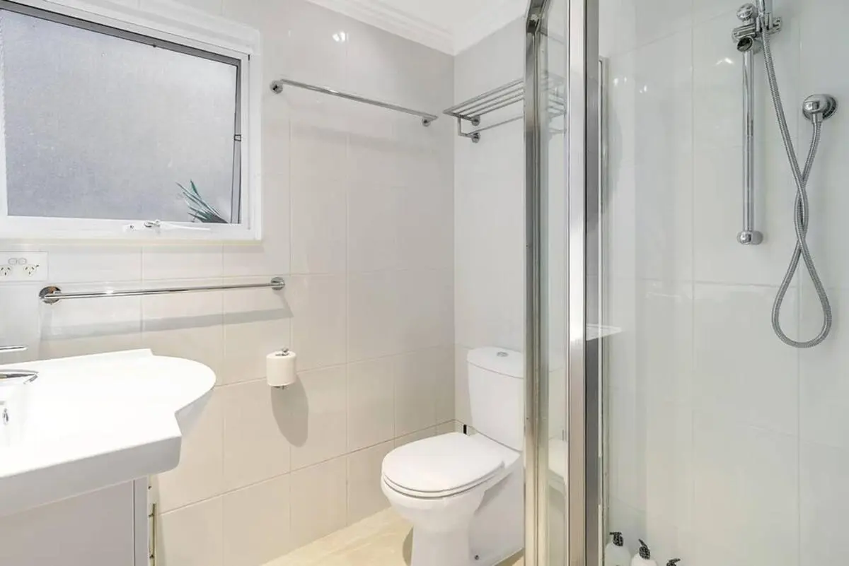 Image 5 of Bay Court I – Spacious Studio Next To Hayes Beach