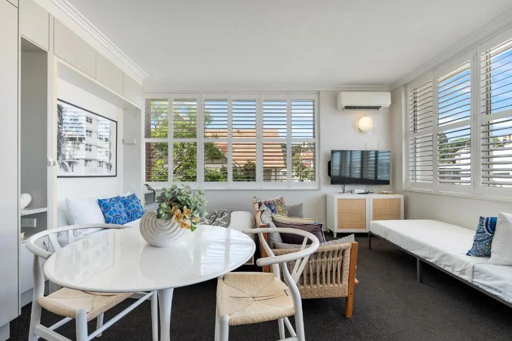 Image of Bay Court Ii -spacious Studio Next To Hayes Beach