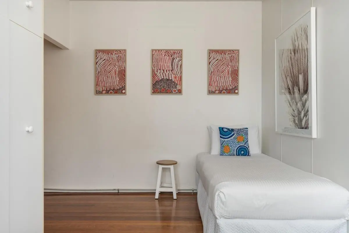 Image 6 of Bay Court Iii – Spacious Studio Near Hayes Beach