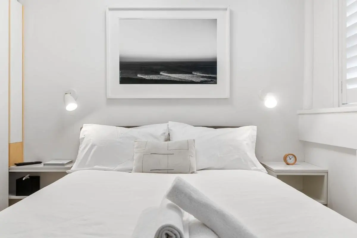 Image 1 of Bay View in Rushcutters Bay