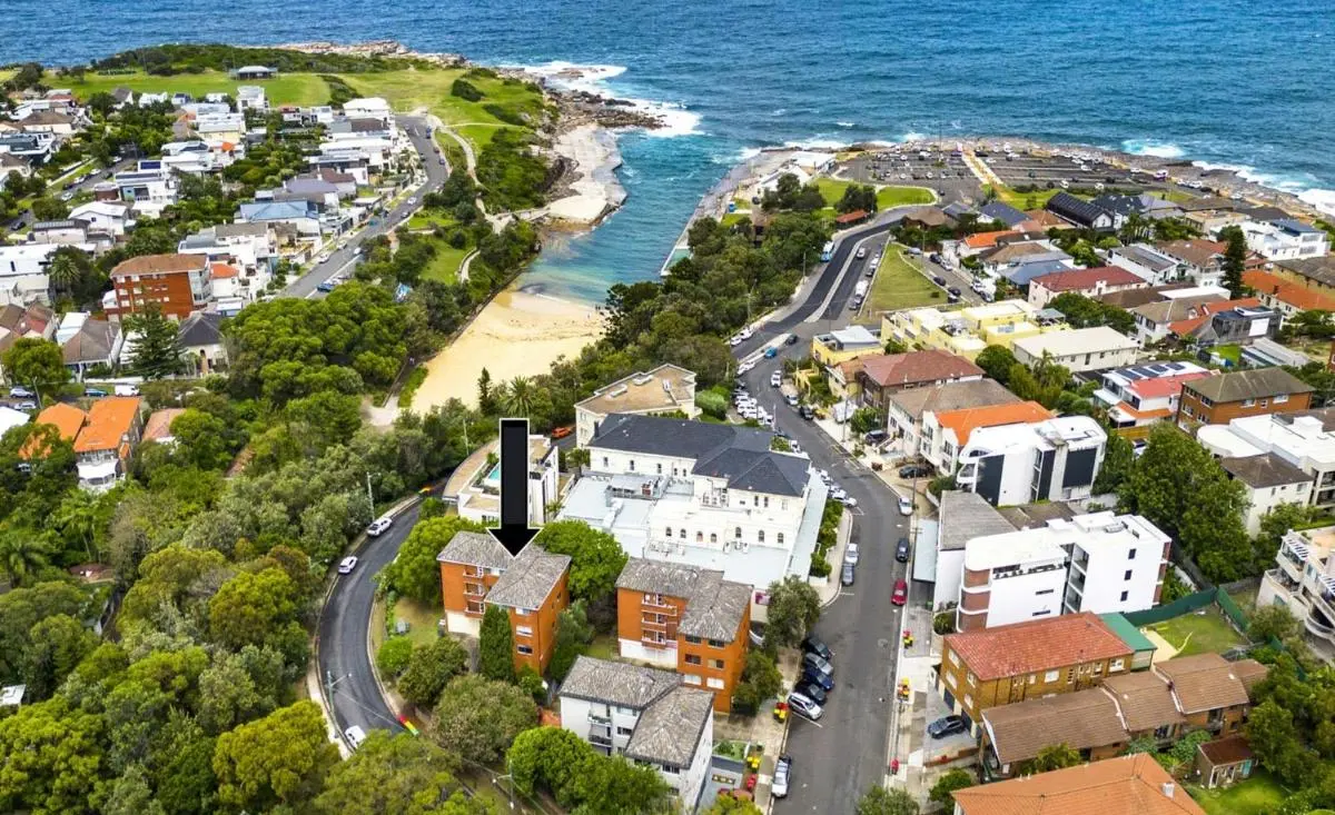 Image 5 of Beachside Clovelly Living w Parking 50m to Beach