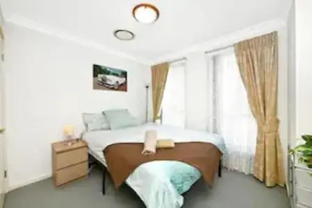 Image 1 of Bexley North Entire 2 Storey House 4 or 5 BR 11 Beds 5 mns walk to Train Station and Close to Airport , Sydney CBD